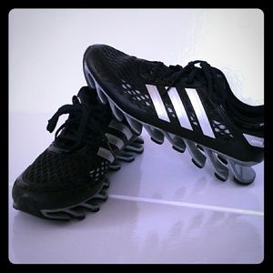 Adidas - Springblade